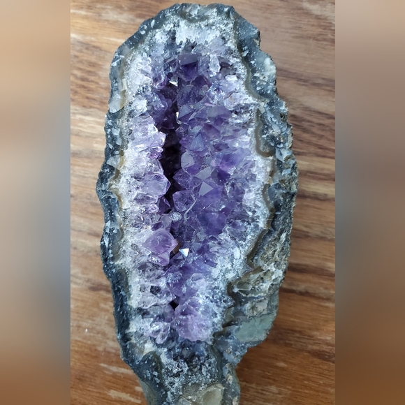 Amethyst Crystals Slice - Picture 6 of 15